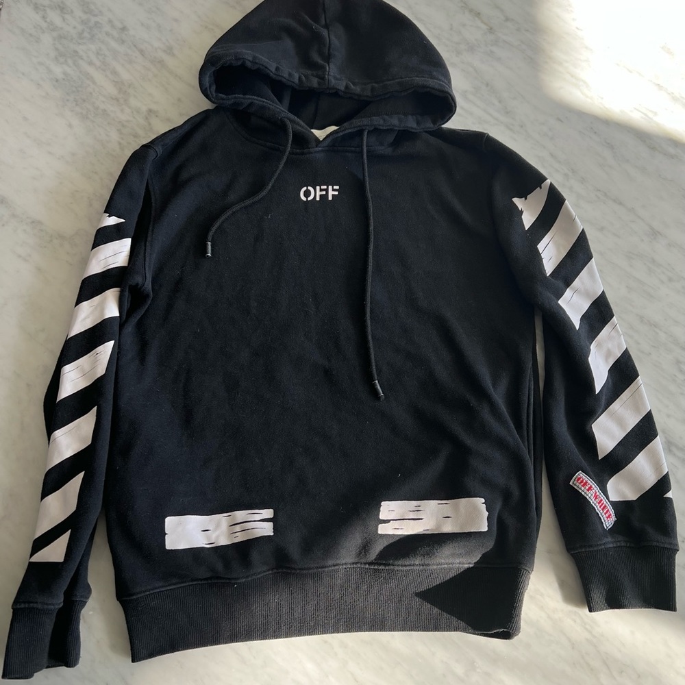 Authentic OFF-White Hoodie Black Seeing Things M